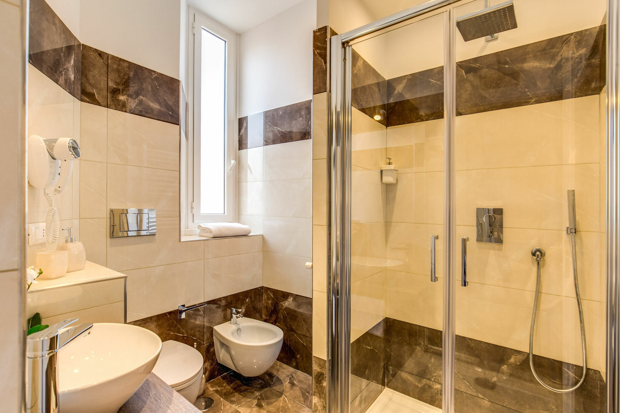 The Bridge Suites Rome Bagian luar foto
